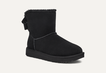Mini Bailey Suede Bow UGGS boot size 8