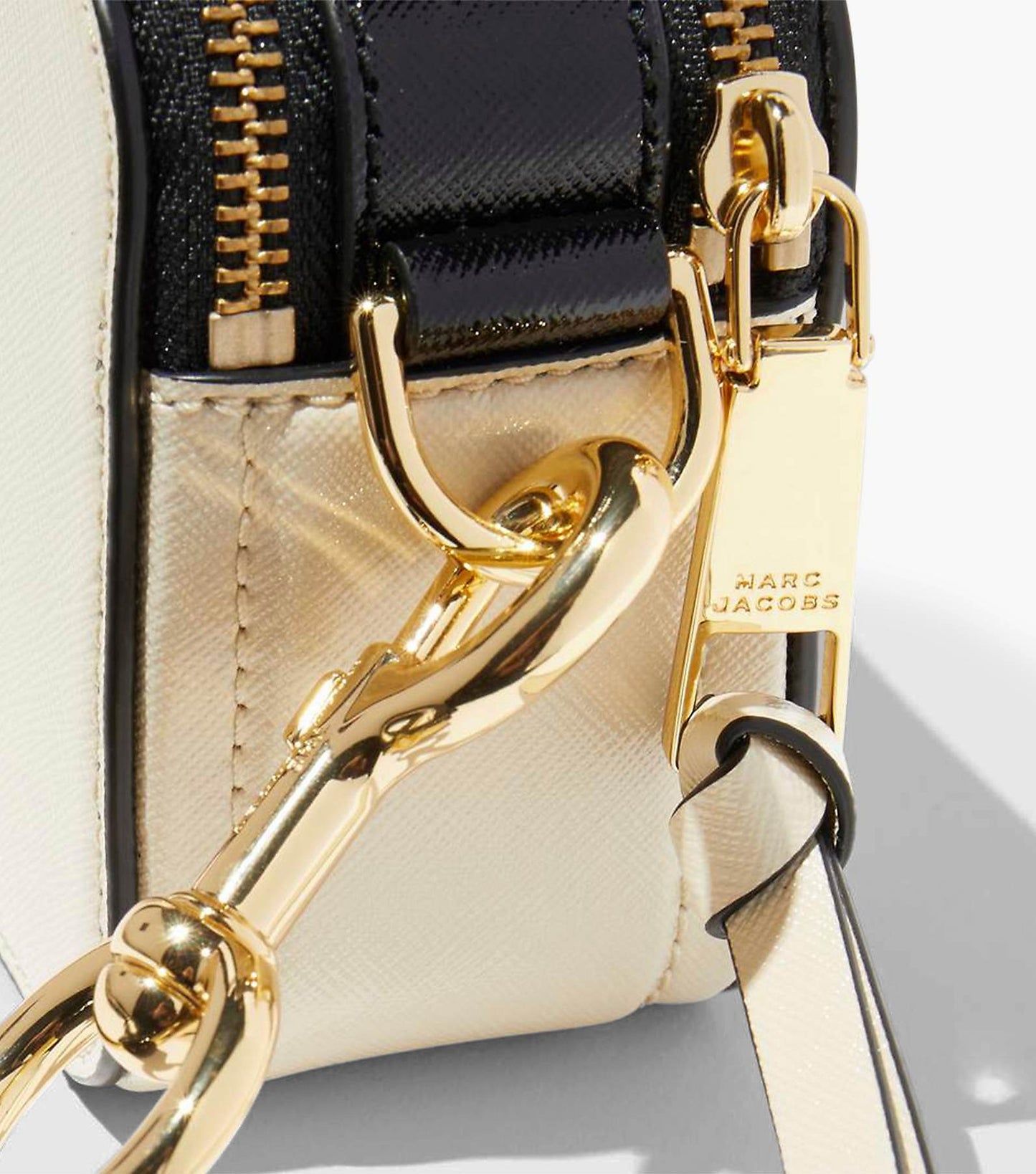 Marc Jacobs The Snapshot camera bag