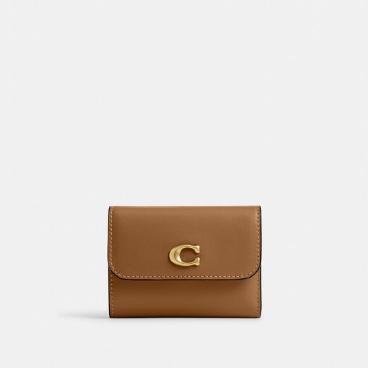 Coach Essential Card Holder Wallet in havan