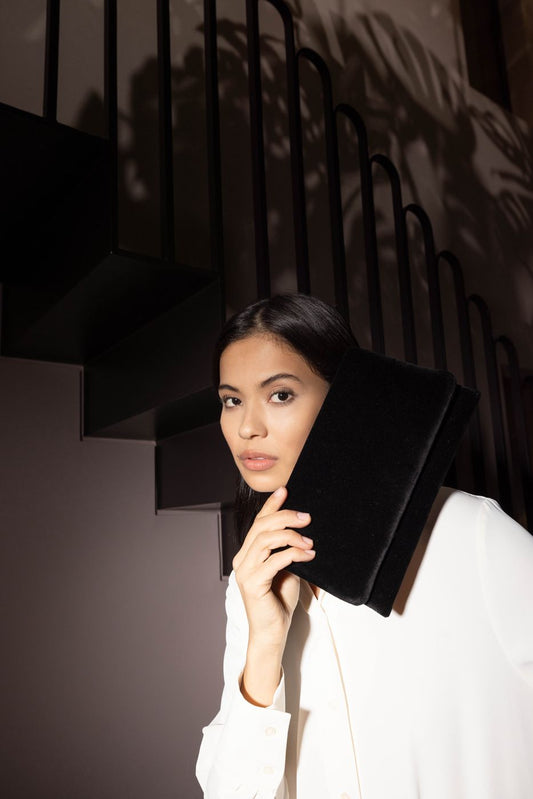 Abro Velvet Clutch in Black