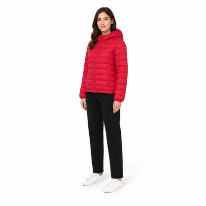 Pull & Bear Hooded Puffer Jacket in Vibrant Red