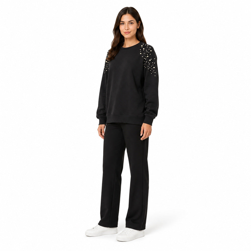 Crew - Neck Sweatshirt in Black